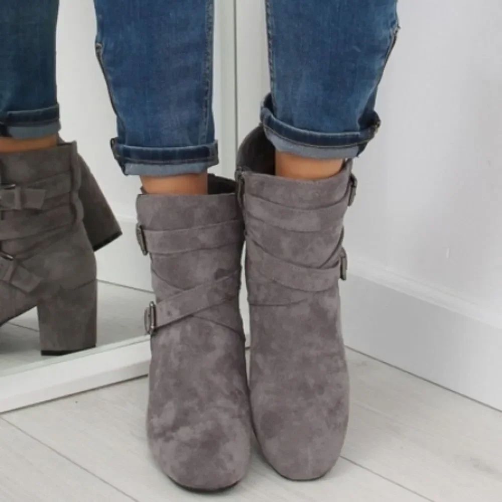 CATO BLOCK SIDE ZIP CLOSURE ROUND TOE WOMEN'S ANKLE BOOTIES
